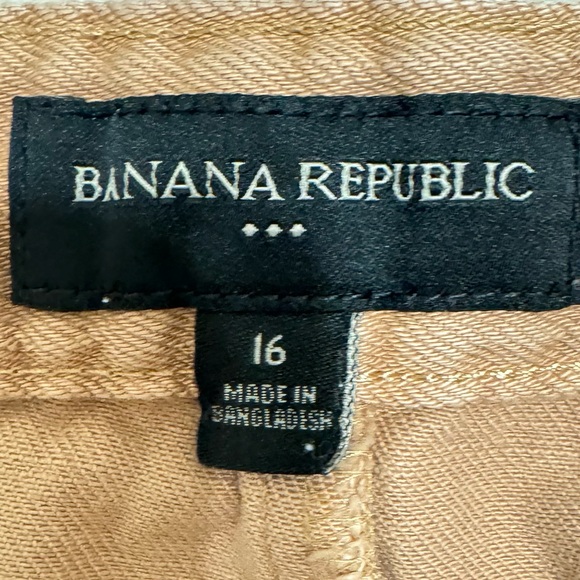 BANANA REPUBLIC shorts - Picture 2 of 3